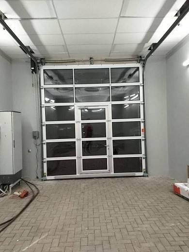Промышленные ворота на склад Промышленные ворота на склад