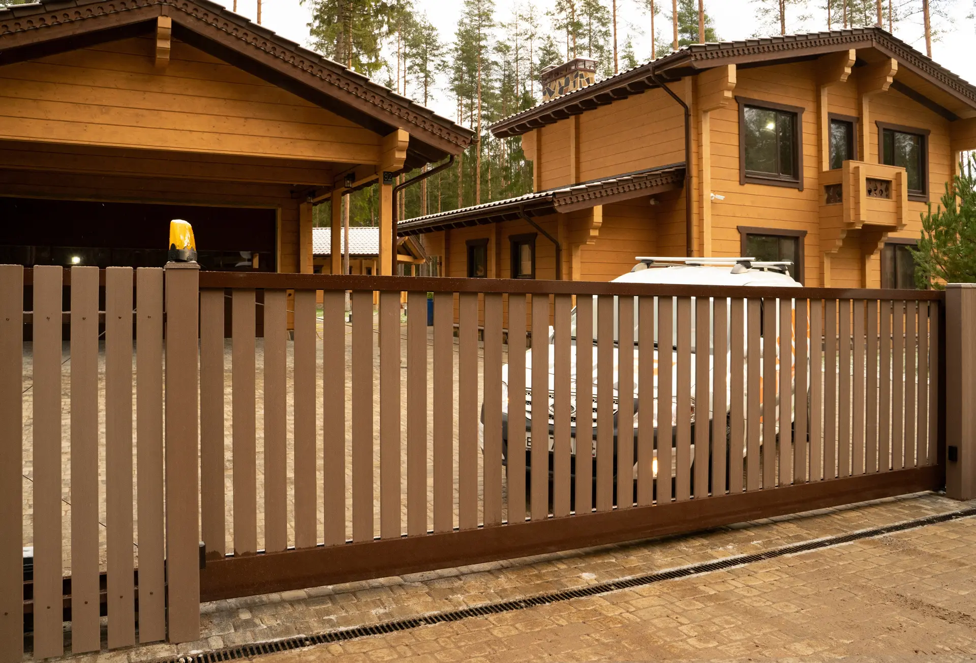 Подставки в подарок к комплектующим SGN и приводу