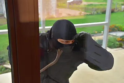 Безопасность Безопасность